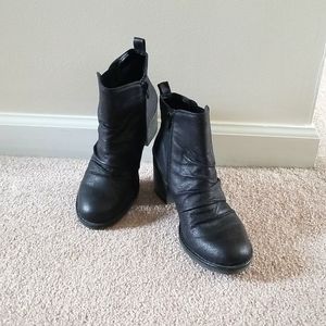 Baretrap black ankle boots